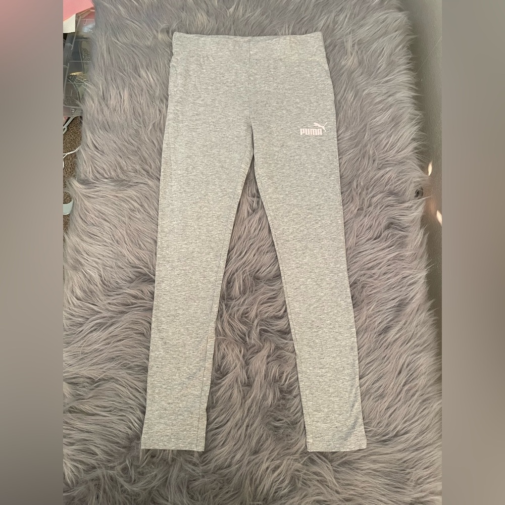🎳NWOT Puma Kids Light Gray Leggings
